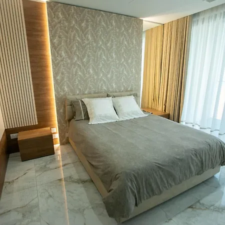 29th Floor-seaview Mercury Apartman *